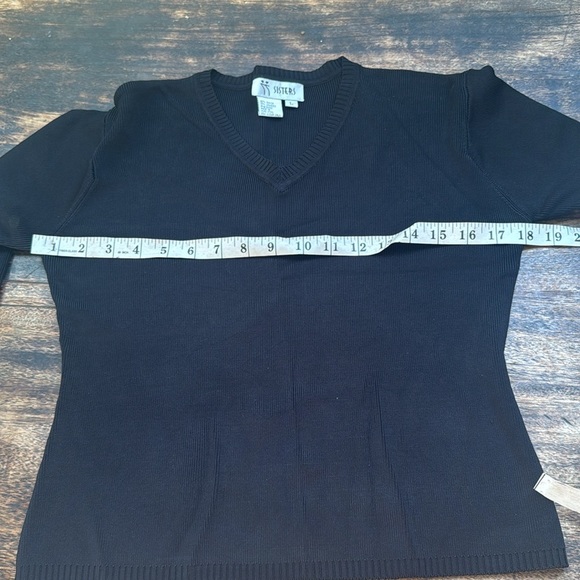 Sisters Black V-Neck Women Sweater size large - Picture 4 of 8